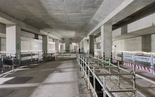 北京地鐵13號(hào)線擴(kuò)能提升工程迎新節(jié)點(diǎn)，后廠村站站臺(tái)施工圓滿完成